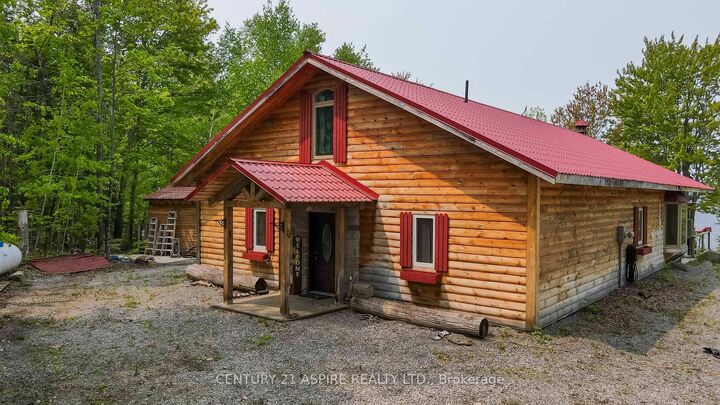 Property Photo: 697 Curtiss Road ON K0J 1B0