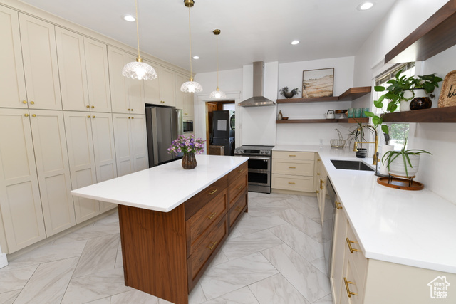 Property Photo:  2605 Van Buren Ave  UT 84401 