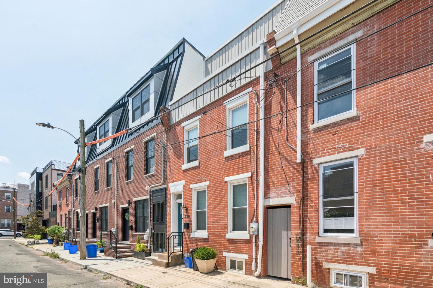 720 S Chadwick Street  Philadelphia PA 19146 photo