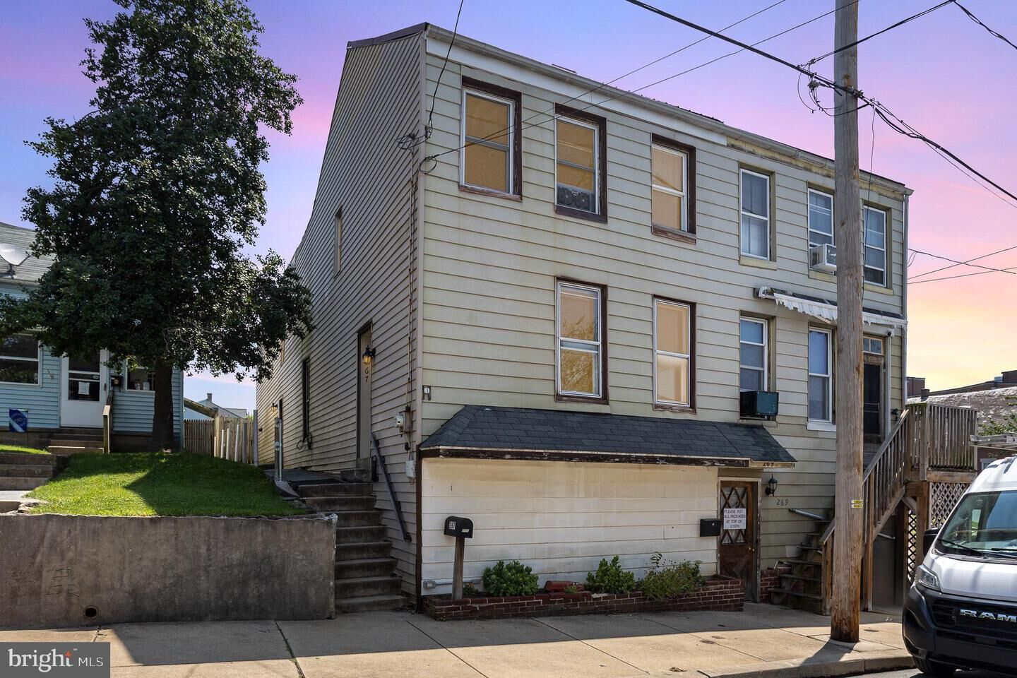 Property Photo:  267 S 4th Street  PA 17512 