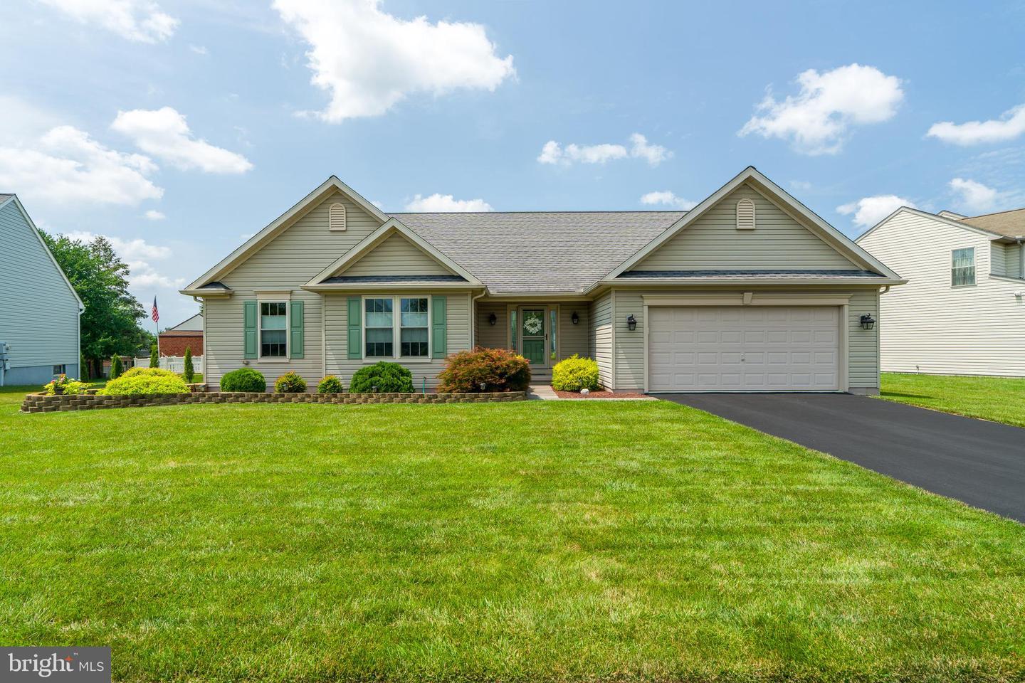 280 Greystone Lane  Quarryville PA 17566 photo