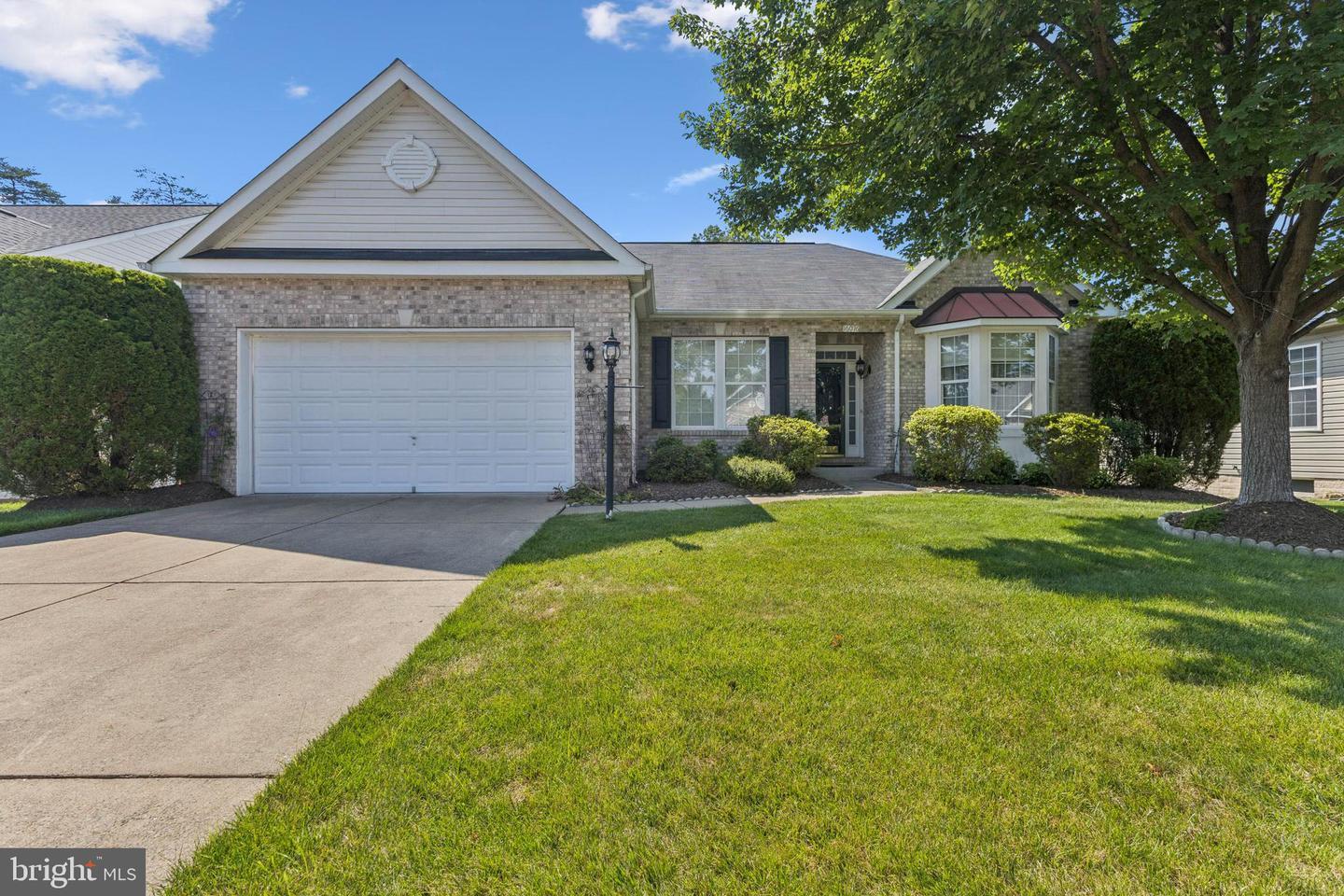 Property Photo: 16076 Dancing Leaf Place VA 22025