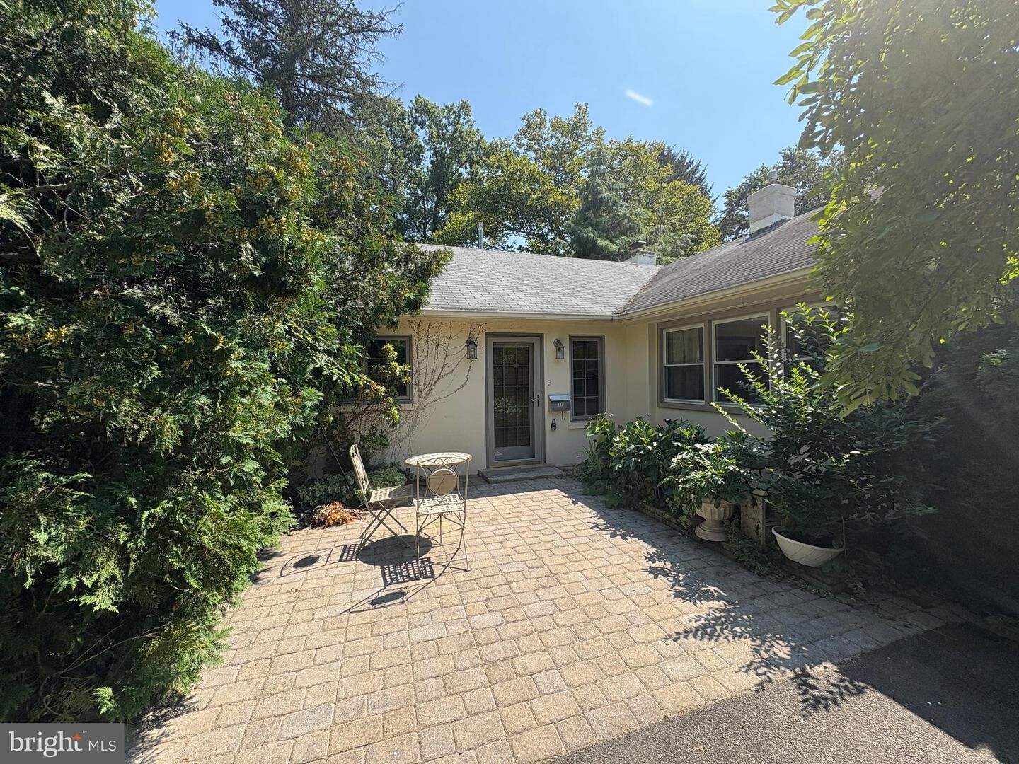 Property Photo:  77 Clearview Avenue  NJ 08540 