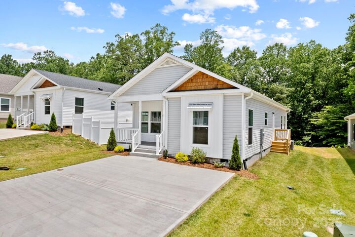 Property Photo: 128 Bellamy Road 14 NC 28806