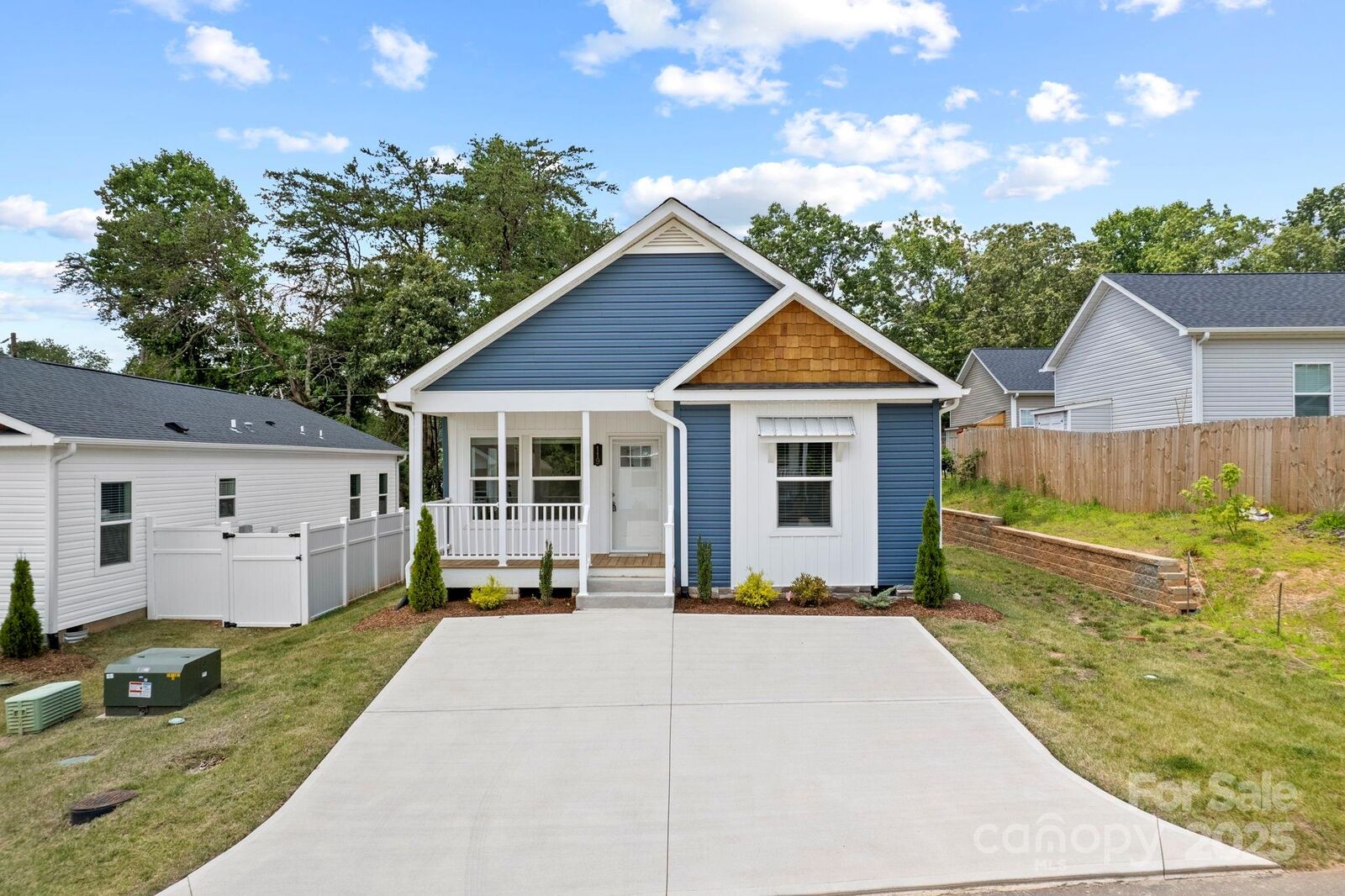 Property Photo: 119 Bellamy Road 27 NC 28806