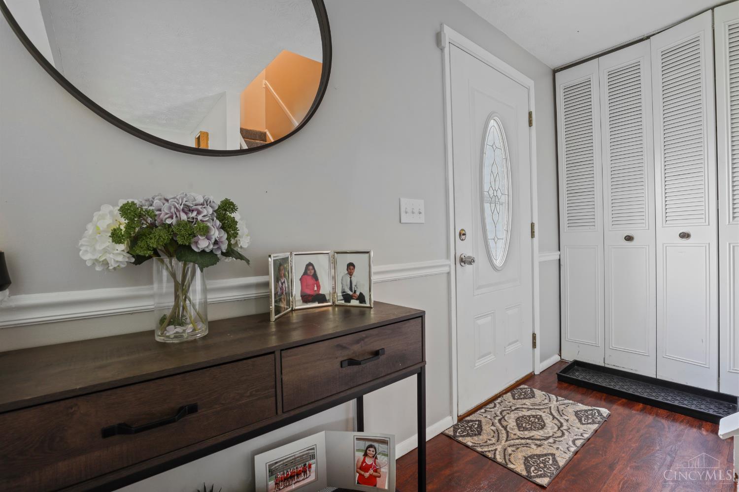 Property Photo:  5563 Crestview Drive  OH 45014 