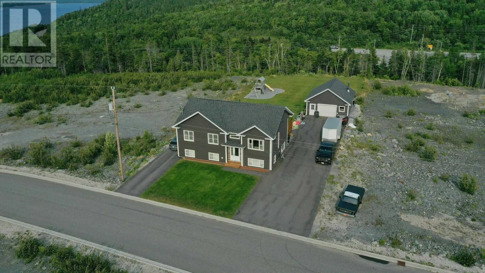 14 Parkway Heights  Corner Brook NL A2H 0H1 photo