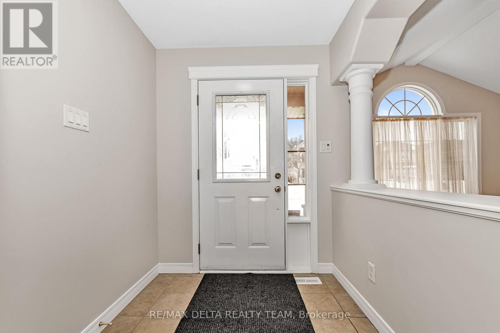 Property Photo:  5 Bentgrass Green  ON K2J 4Y1 