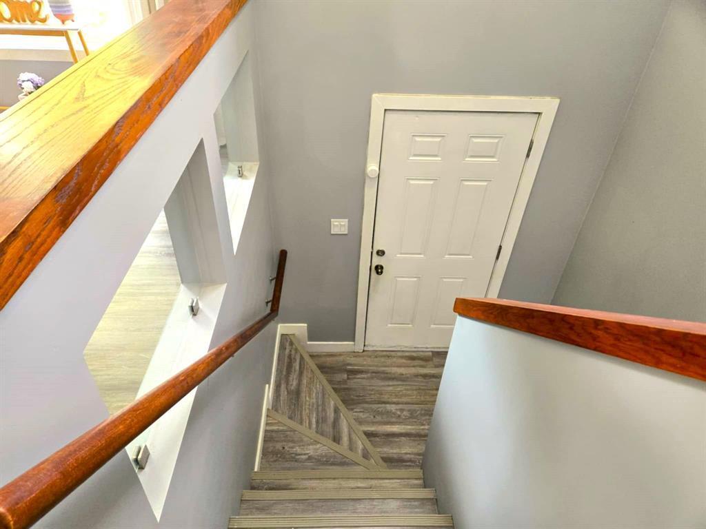 Photo de la propriété:  1814 Legion Avenue  MB R2R 0A6 