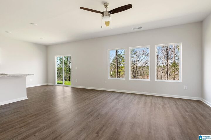 Property Photo:  20 Skyline Loop  AL 36260 