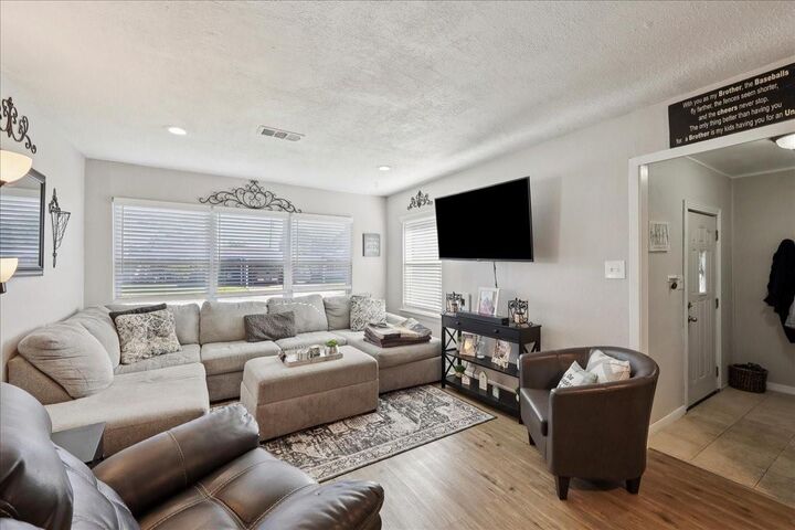 Property Photo:  1524 Longhorn Avenue  TX 77630 