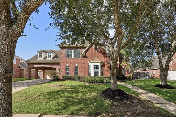 Property Photo: 3108 Autumn Harvest Drive TX 77546