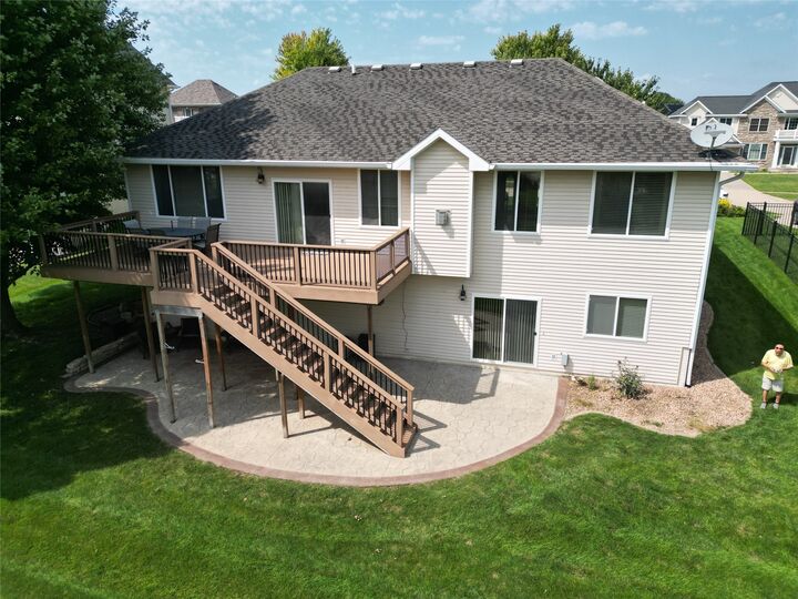 Property Photo: 8832 Kingman Drive IA 50266