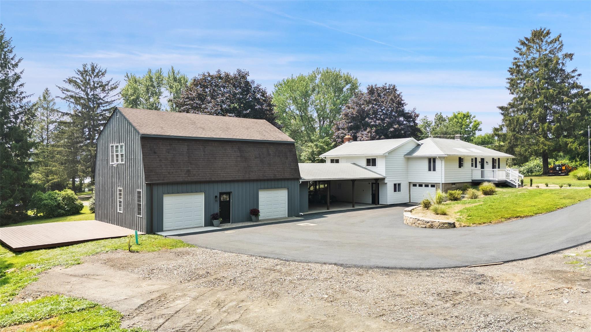 Property Photo:  85 Harmony Hill Road  NY 12564 