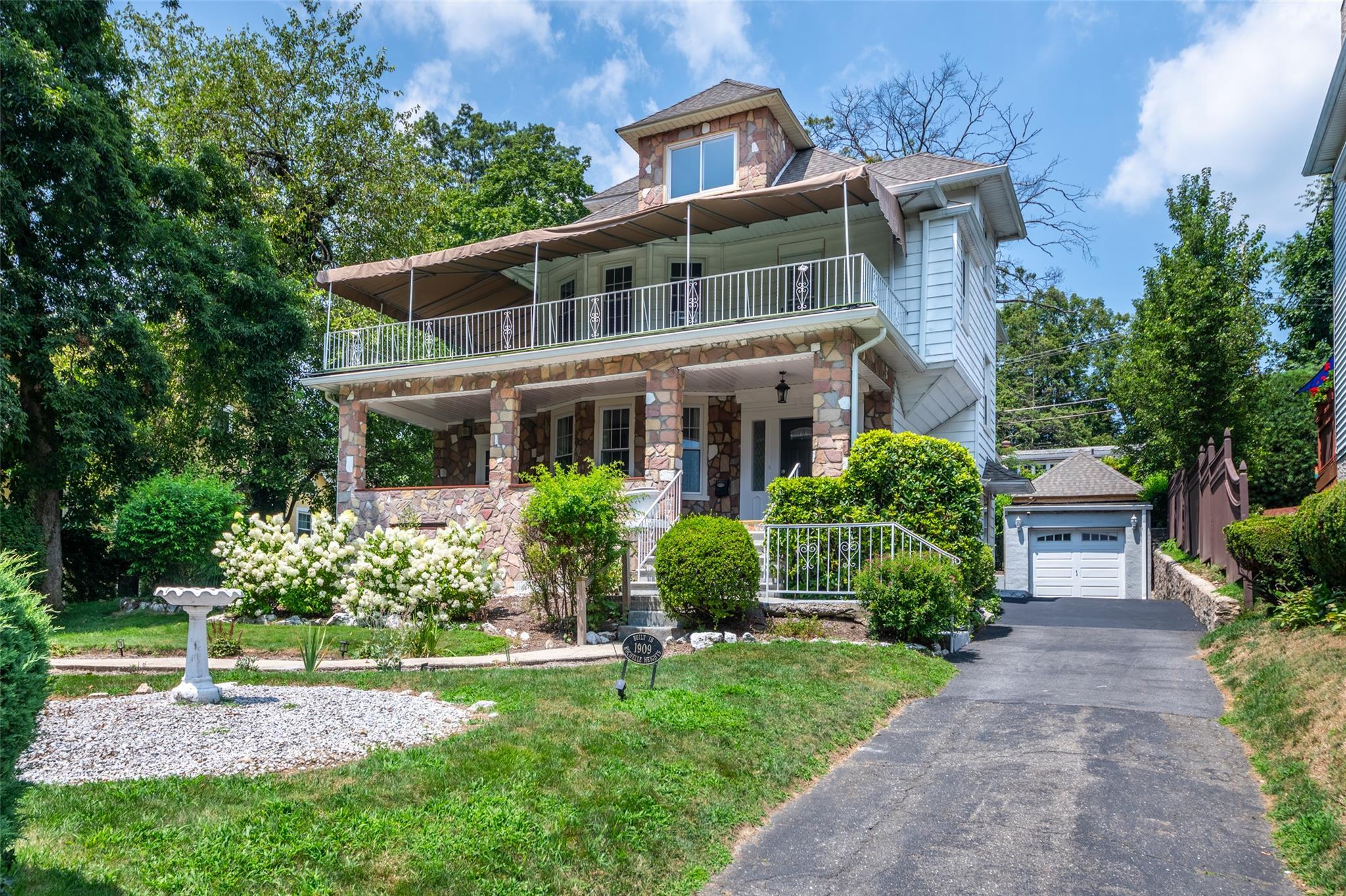 Property Photo:  29 Brookdale Avenue  NY 10801 