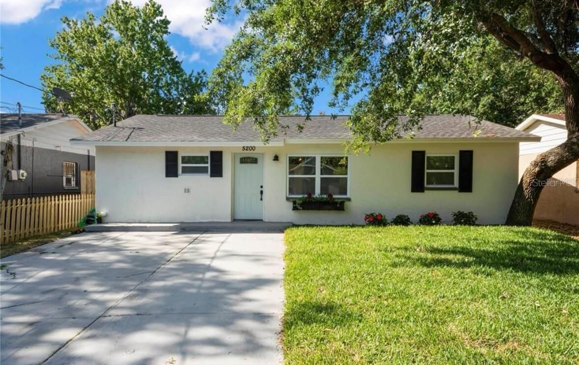 Property Photo:  5200 Behms Court  FL 34668 