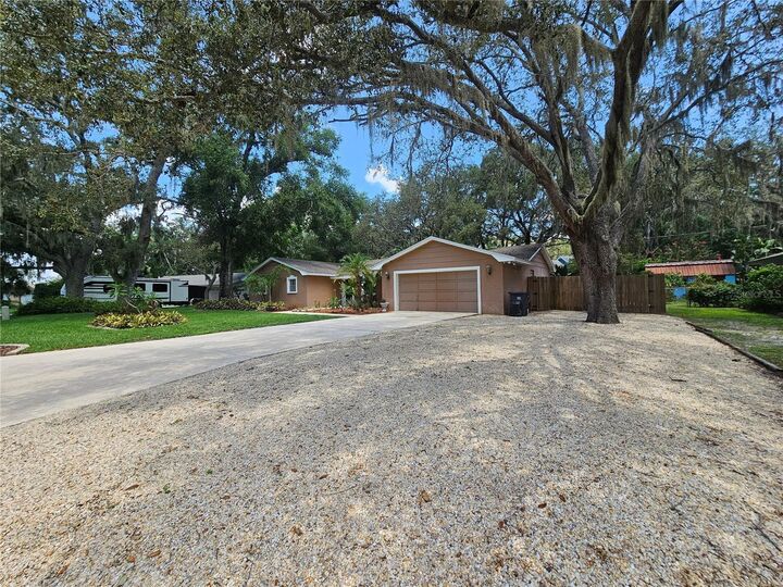 Property Photo:  119 Windy Circle  FL 33511 