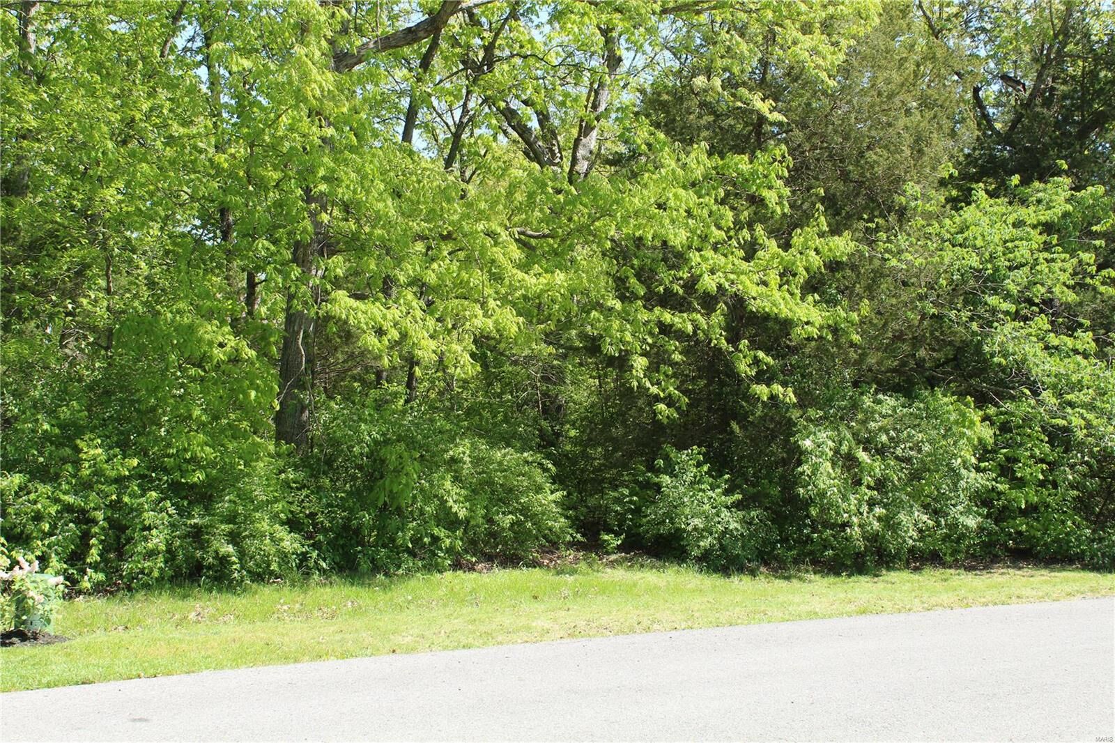 Property Photo:  433 Post Oak Court  MO 63348
