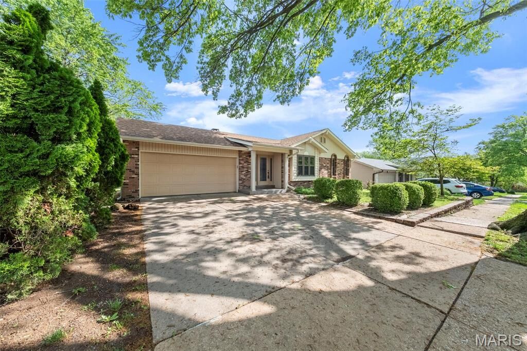 Property Photo: 12959 Nancy Lee Drive MO 63146