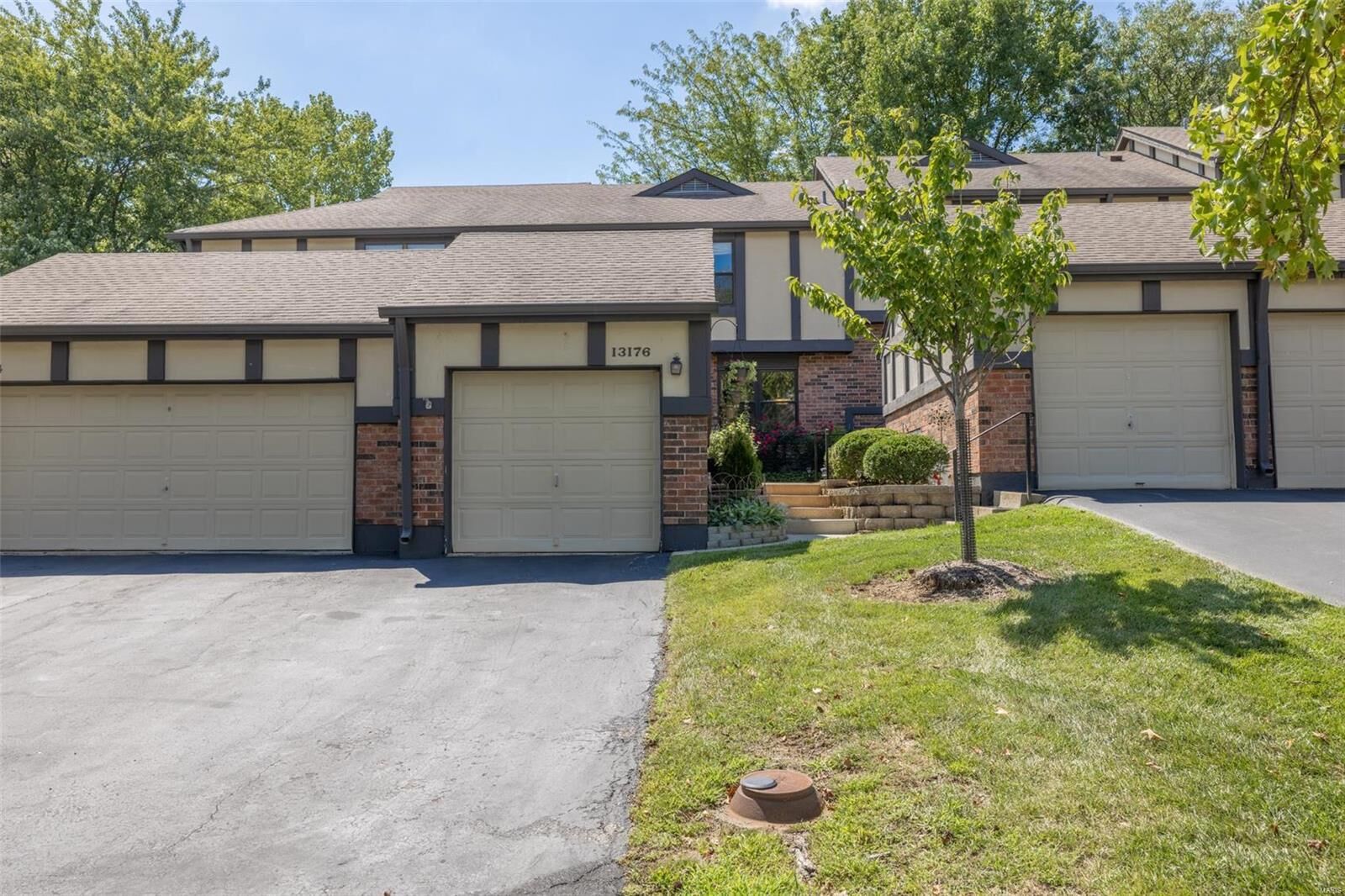 Property Photo:  13176 Royal Pines Drive  MO 63146