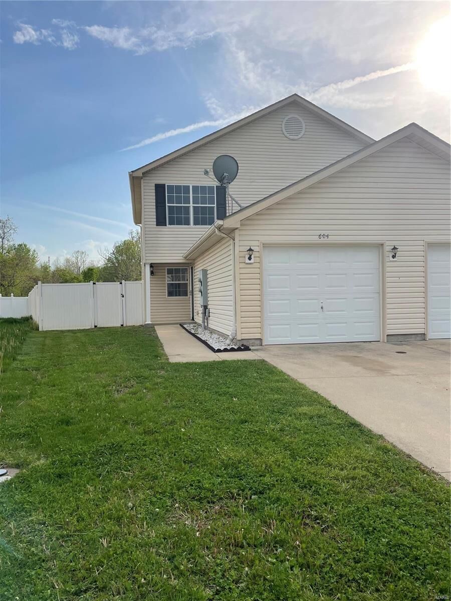 Property Photo: 604 Rock Creek Ct. MO 63028