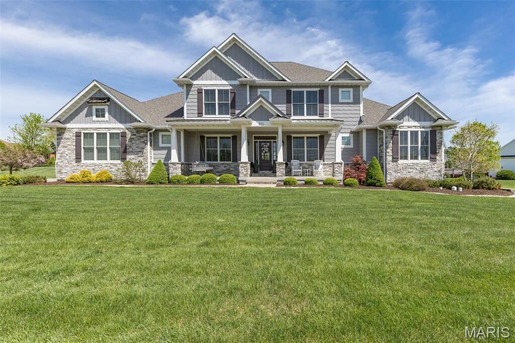 Property Photo:  802 Valley Brook Drive  MO 63640 