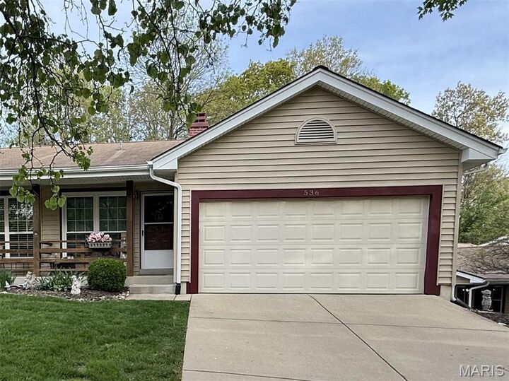 536 Spring Glen Drive  Ballwin MO 63021 photo