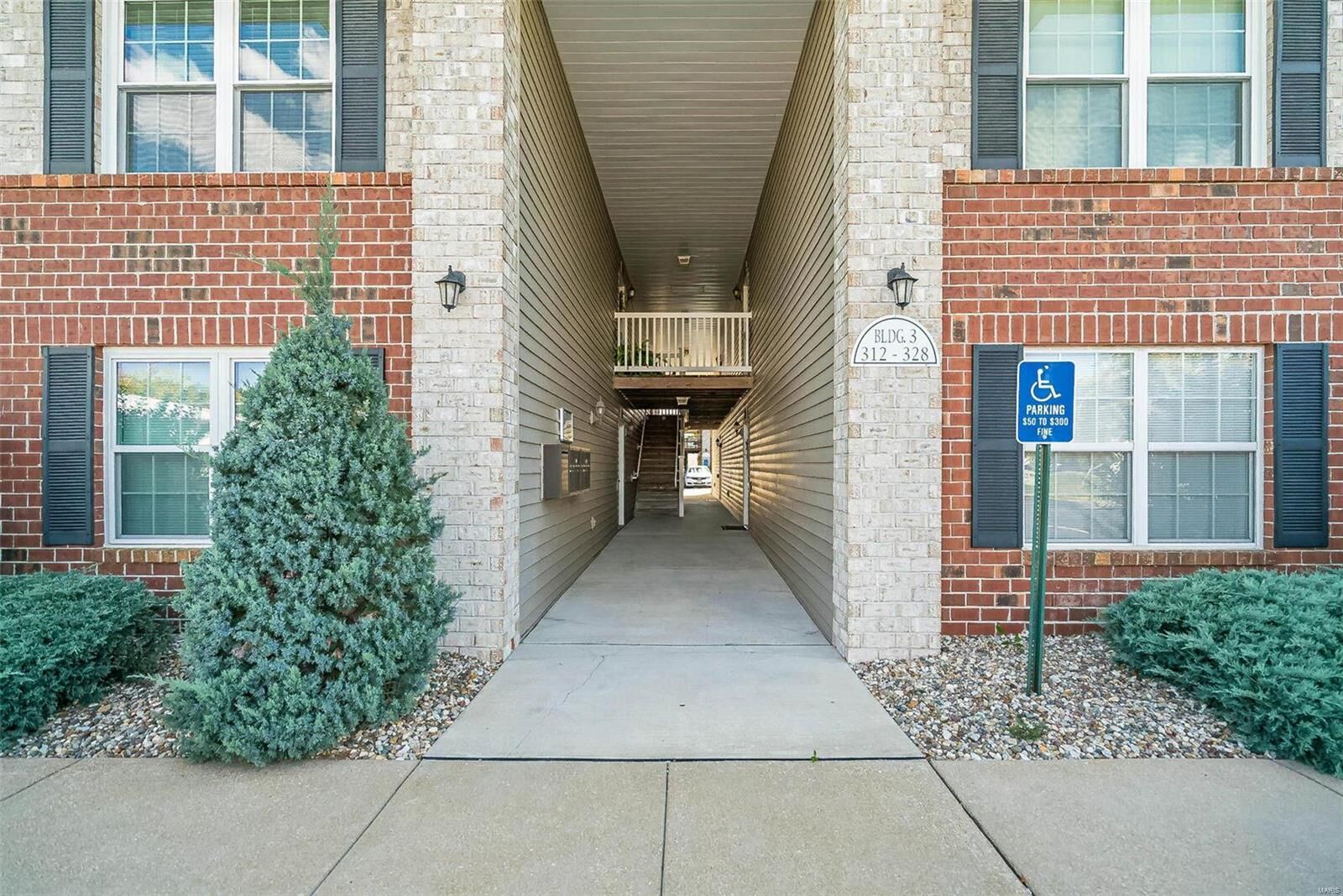 Property Photo:  406 S Church Street 322  MO 63376 