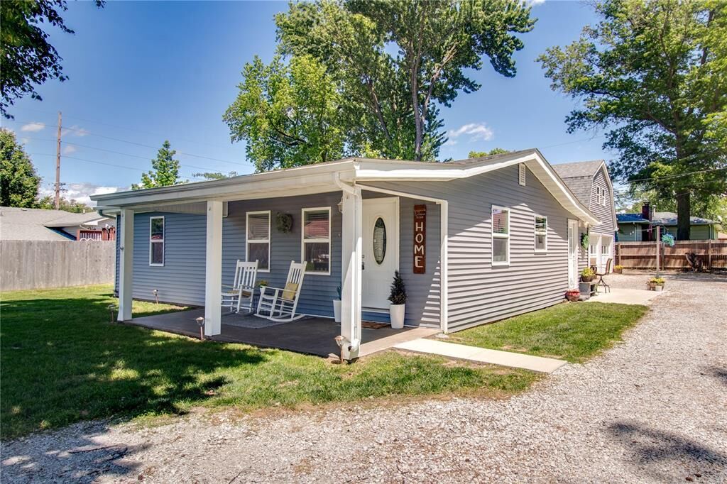 Property Photo: 414 David Street IL 62010