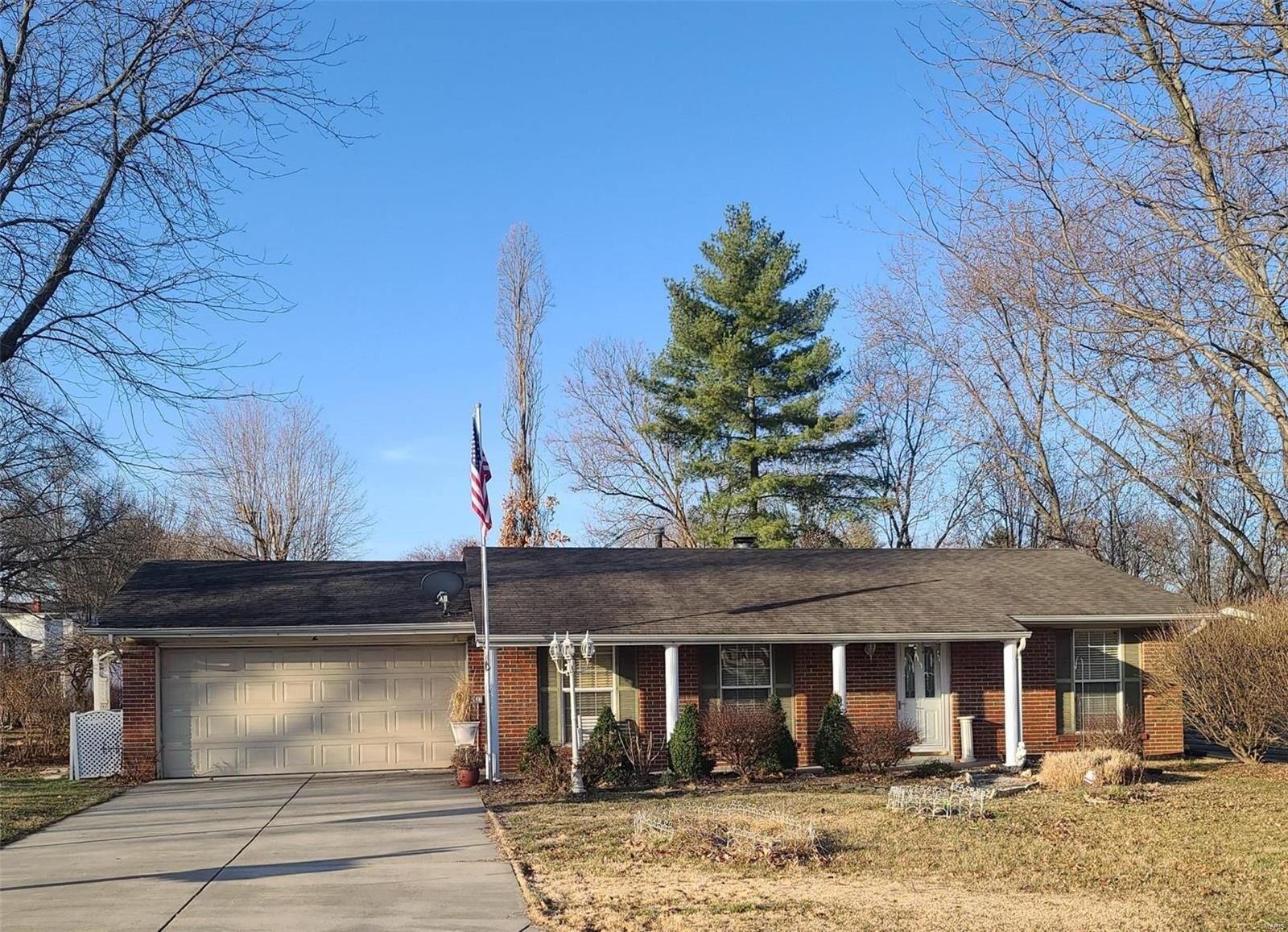 Property Photo: 2 Creekside Drive MO 63376