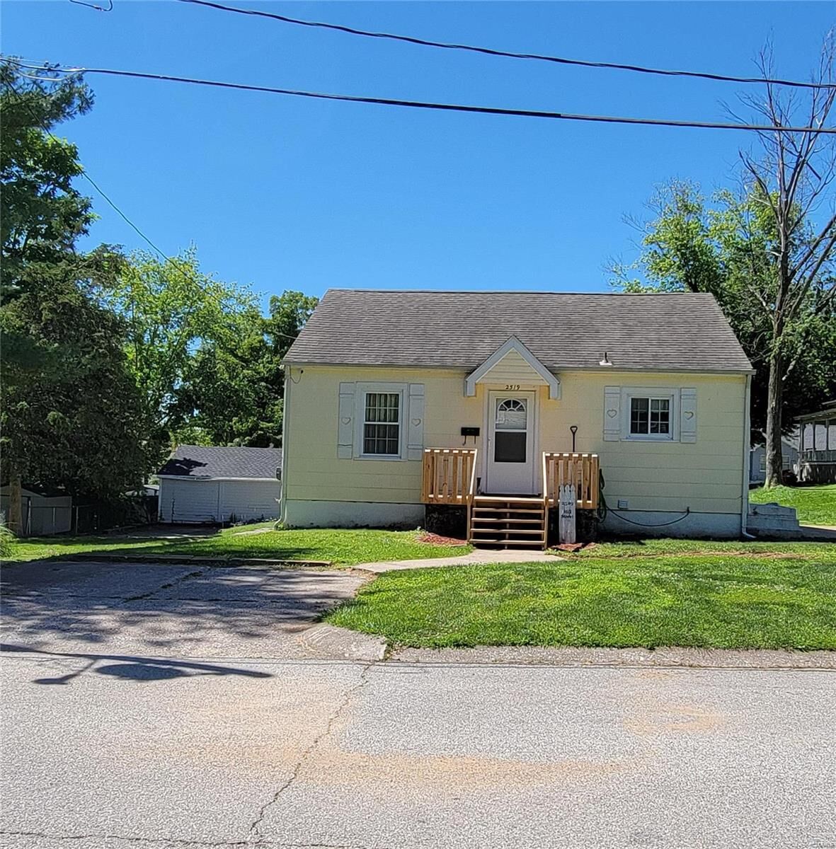 Property Photo: 2519 Hill Street MO 63401