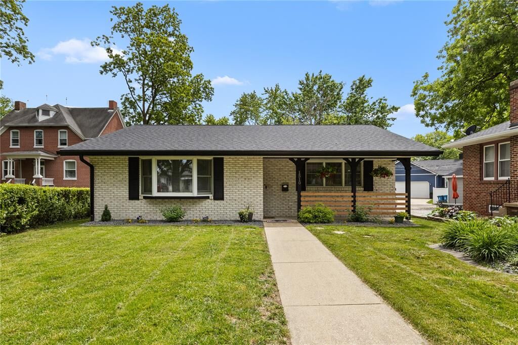 Property Photo:  1510 Lindenthal Avenue  IL 62249 