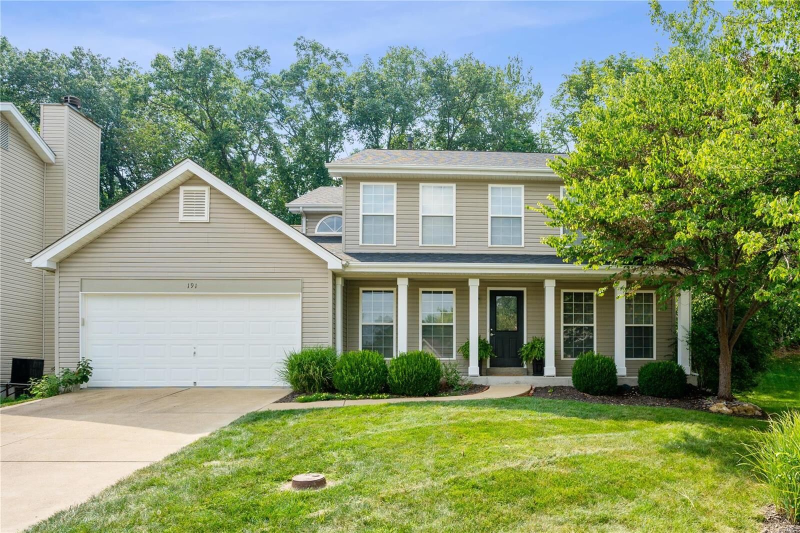 Property Photo: 191 Hunters Lake Court MO 63025