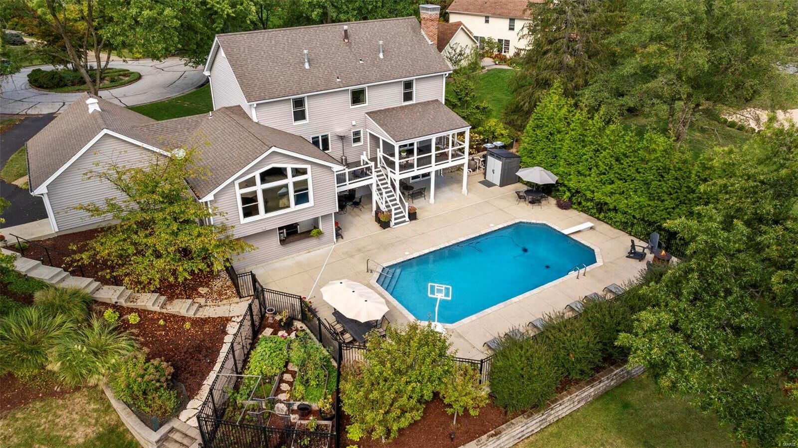 Property Photo: 1515 Mason Hill Court MO 63131