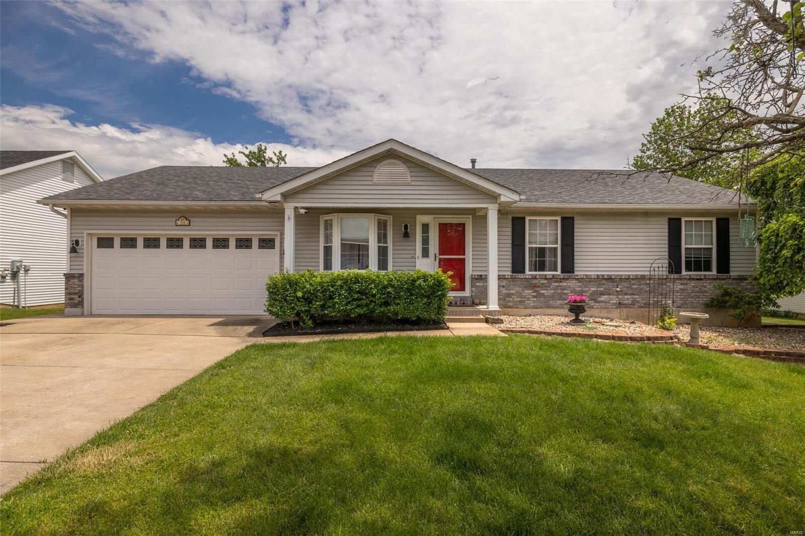 Property Photo:  216 Carrington Boulevard  MO 63379