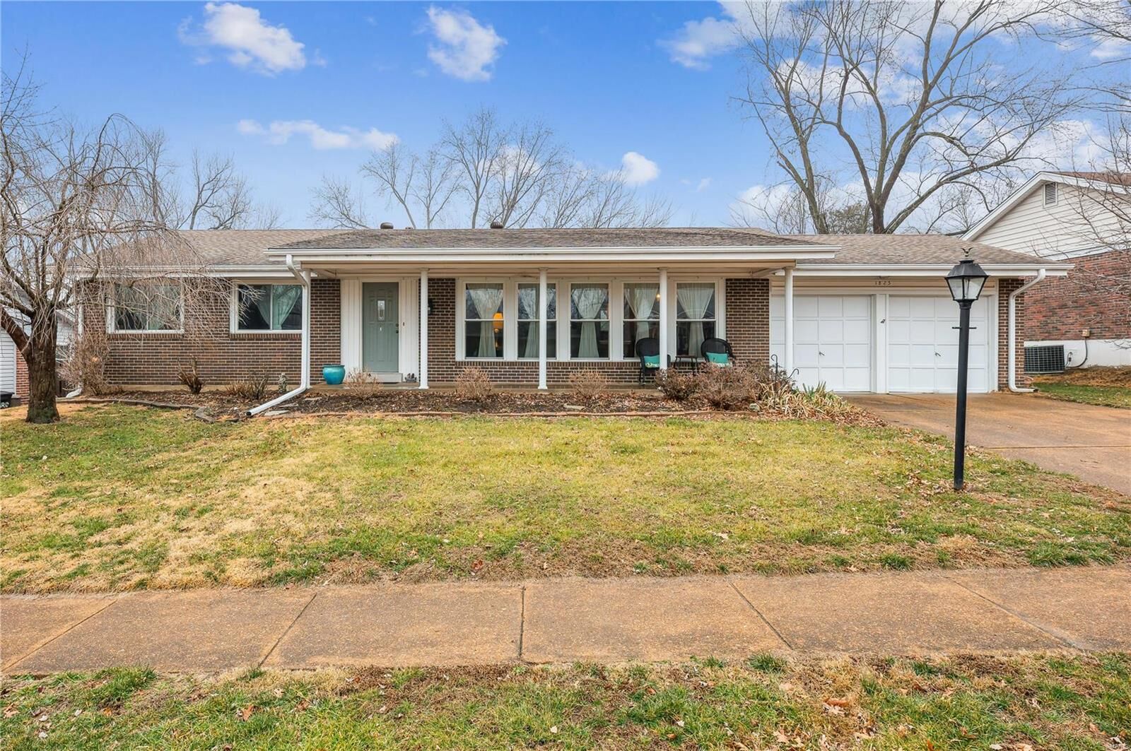 Property Photo: 1825 Pickfair Drive MO 63146