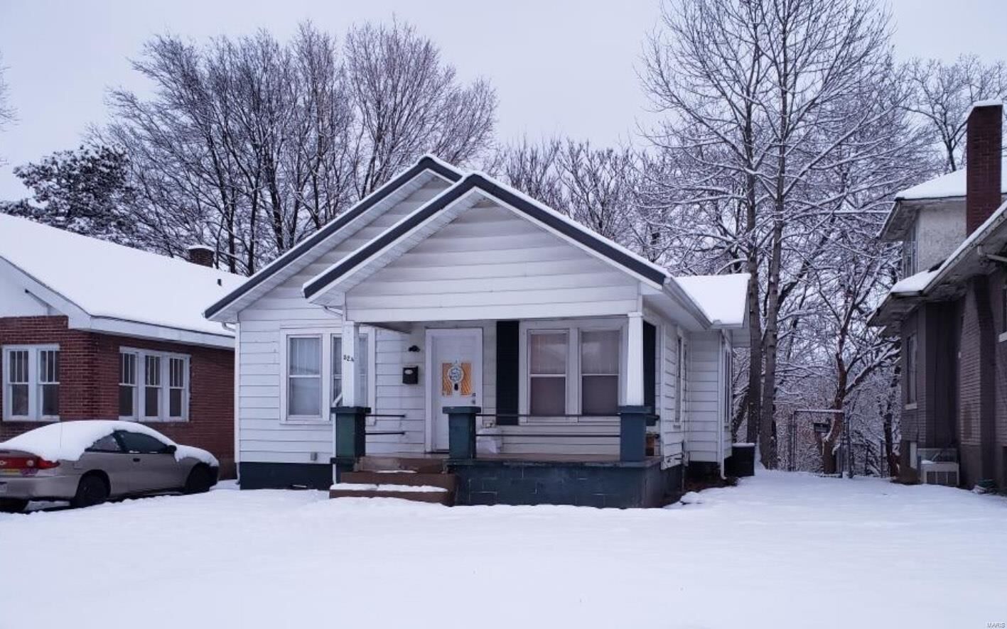 Property Photo: 524 N Fountain Street MO 63701
