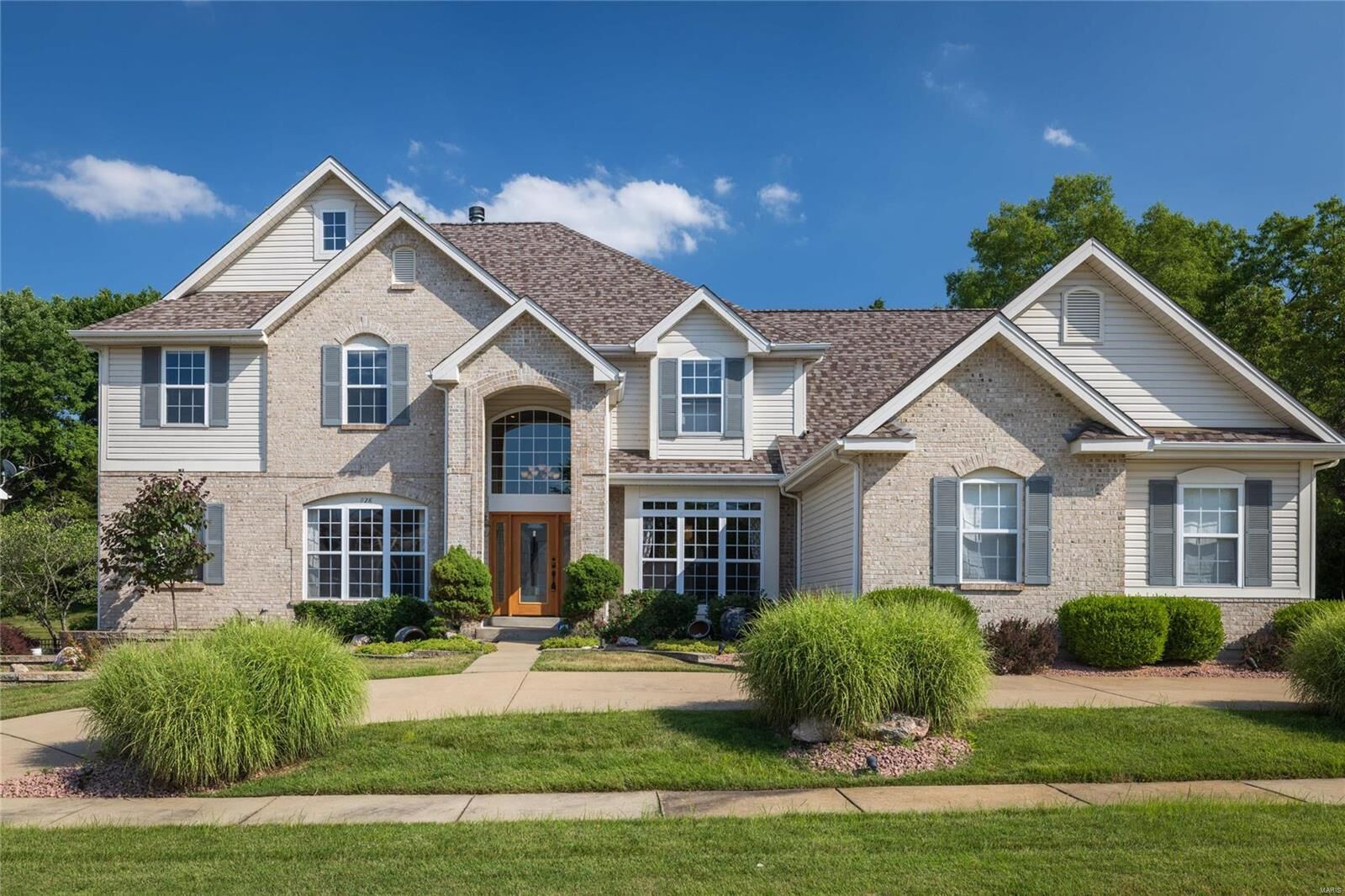 Property Photo: 828 Spring Cove Court MO 63025