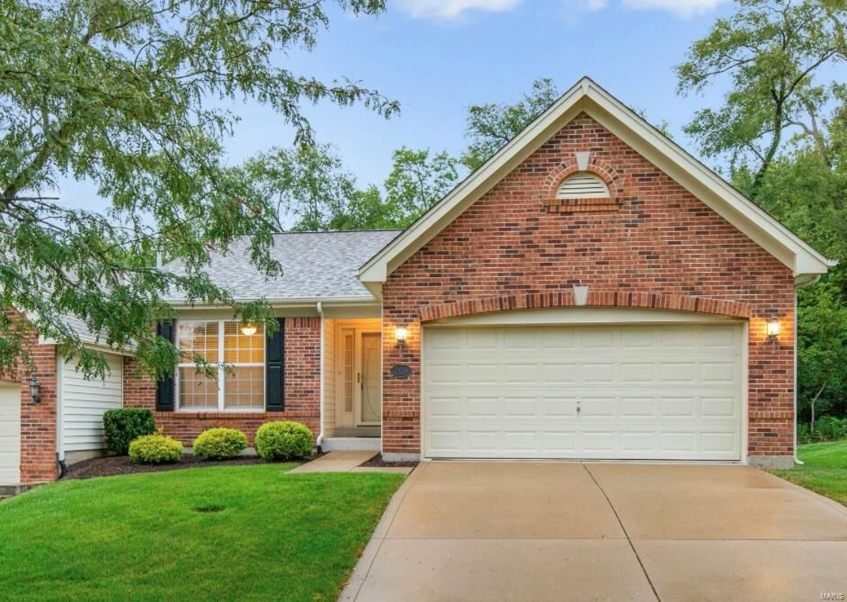 Property Photo: 209 Cordovan Commons Parkway MO 63017