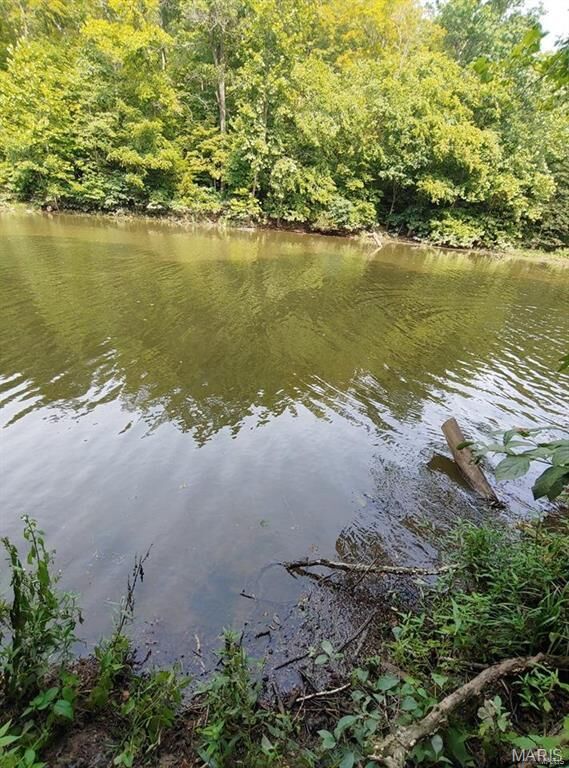 Property Photo:  102 N Kings Road  MO 63357 