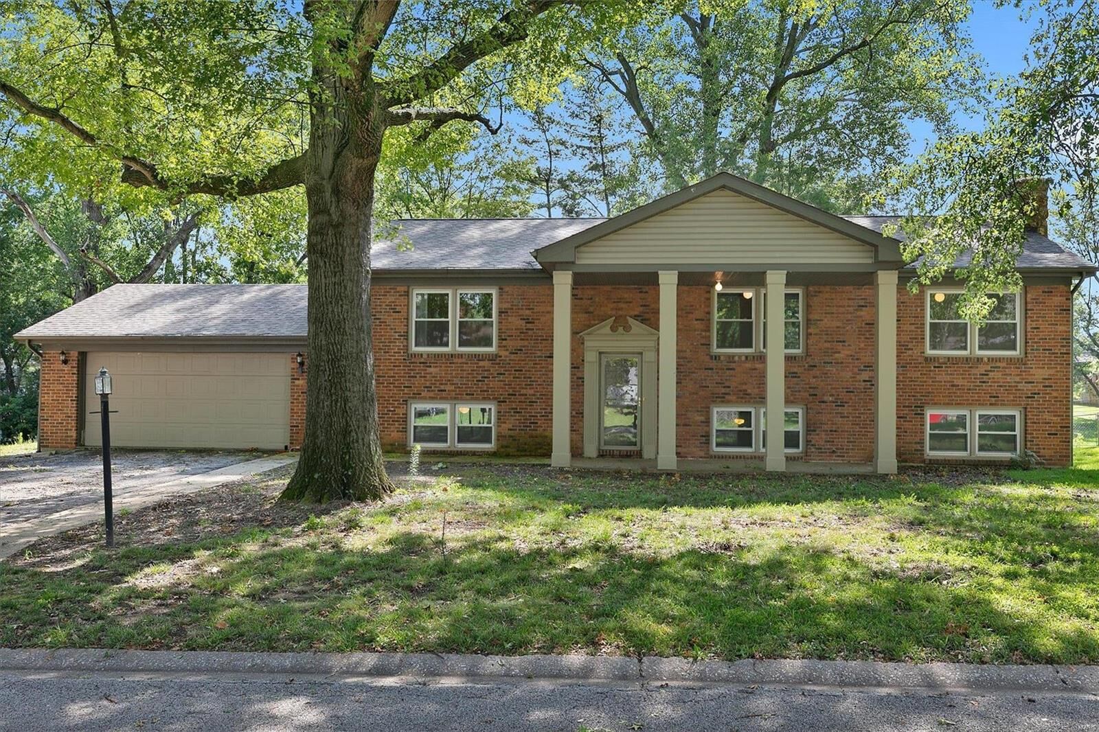 Property Photo: 105 Aaron Drive IL 62220