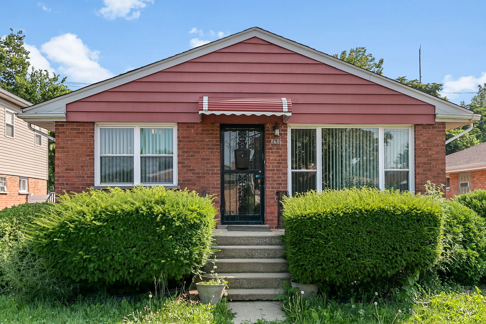 Property Photo:  8646 S University Avenue  IL 60619 