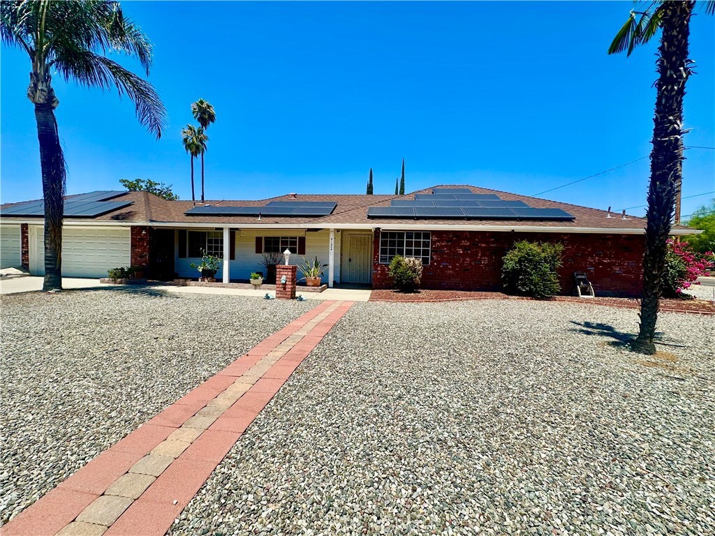 Property Photo: 41224 Toledo Drive CA 92544