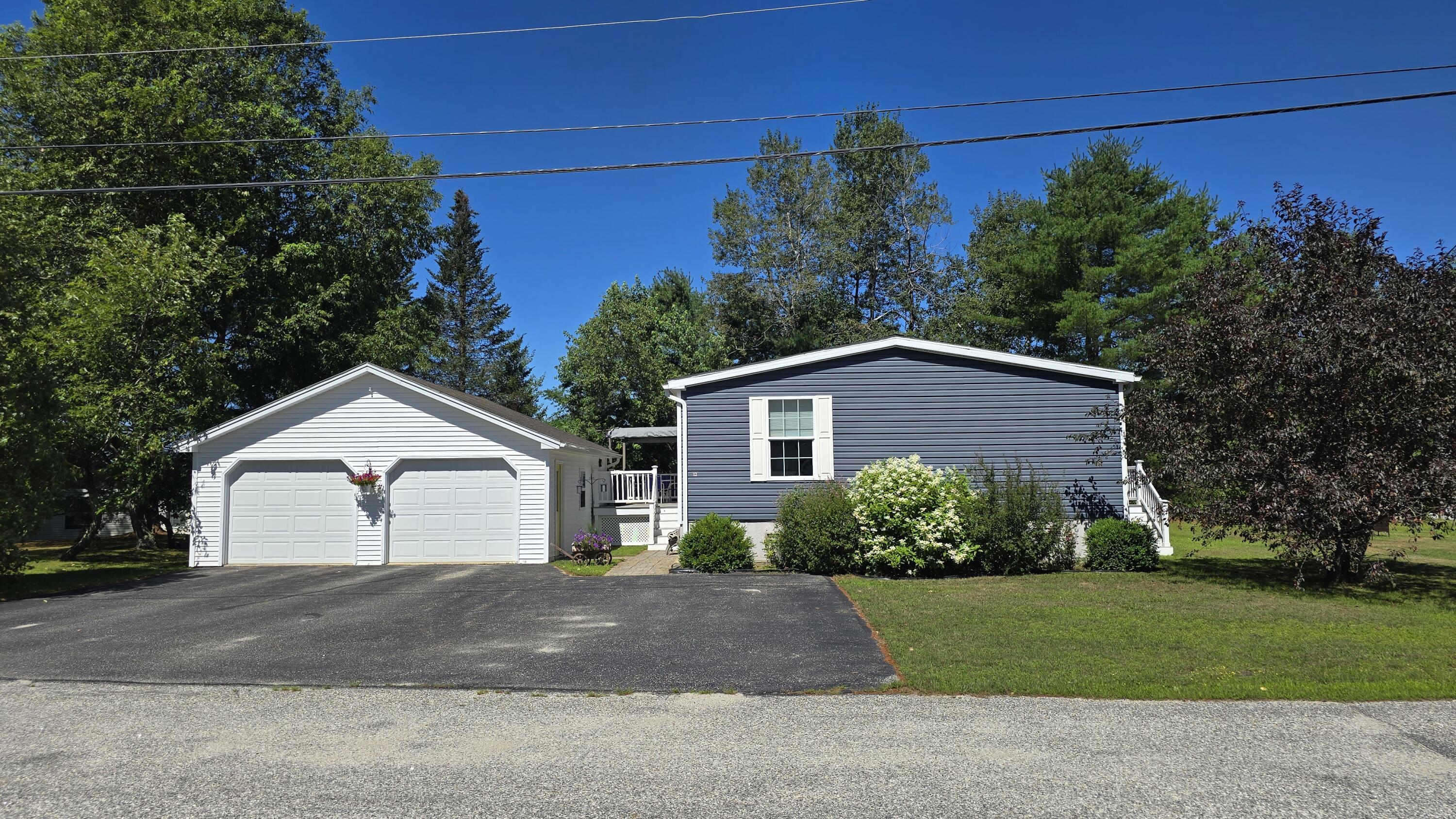 Property Photo: 12 Sunset View ME 04280