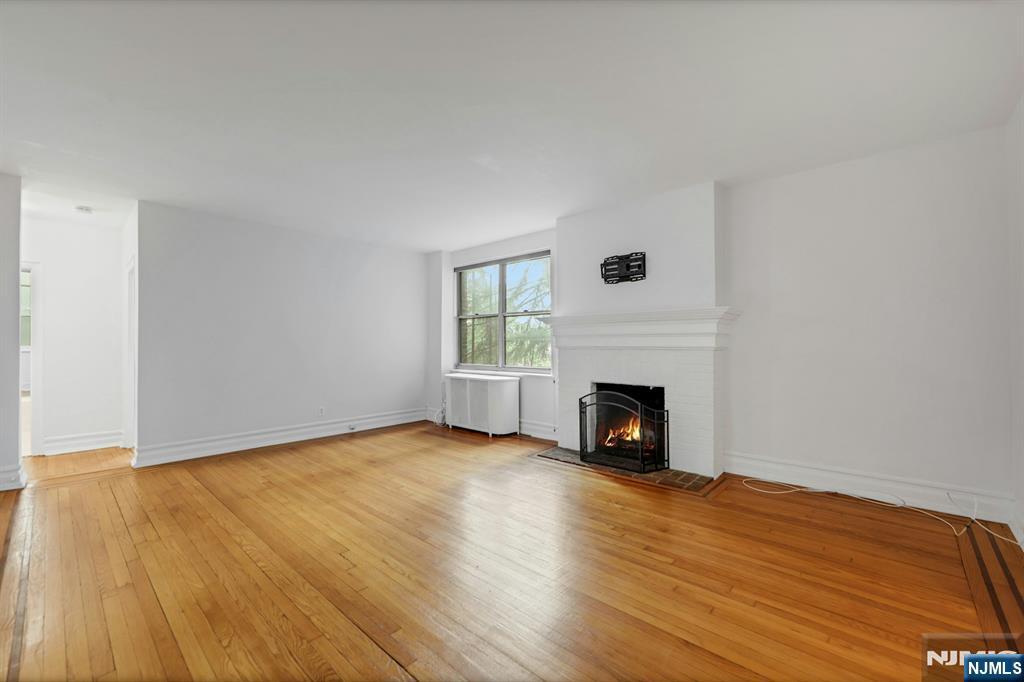 Property Photo:  100 E Palisade Avenue A24  NJ 07631 
