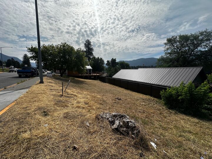 Property Photo:  109 Pearl Street  MT 59873 