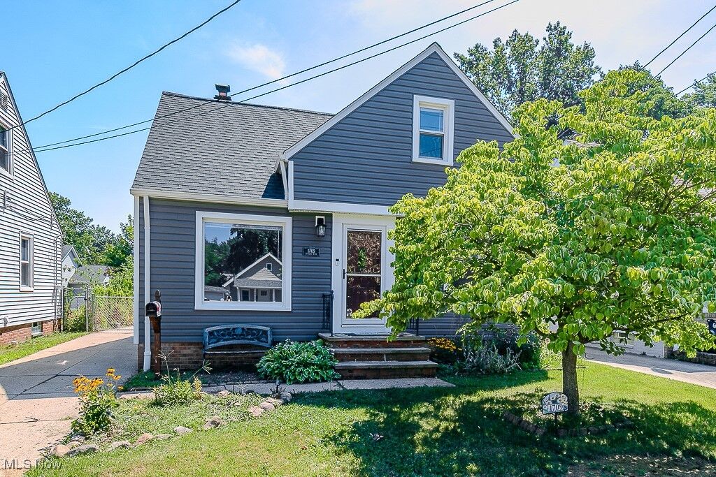 Property Photo:  1709 Douglas Road  OH 44092 