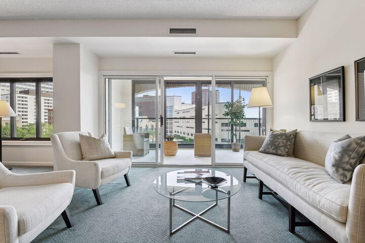 1201 Yale Place 407  Minneapolis MN 55403 photo