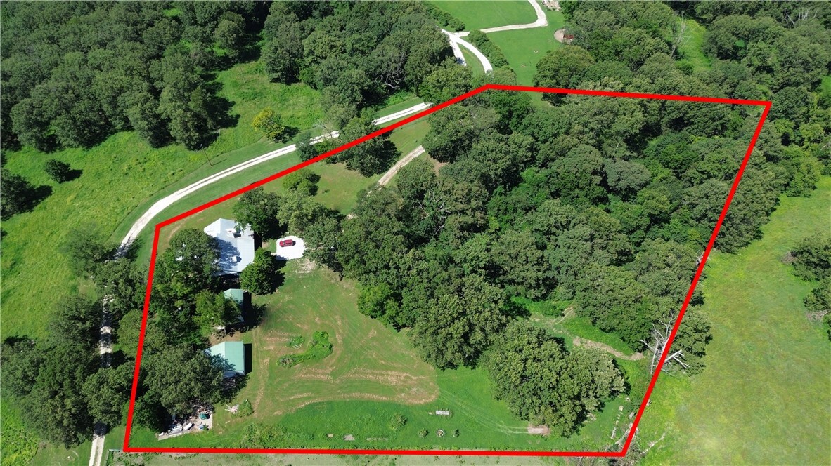 Property Photo: 17052 Robinson Road AR 72761