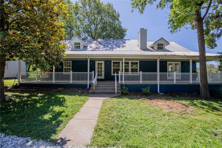 Property Photo:  17052 Robinson Road  AR 72761 